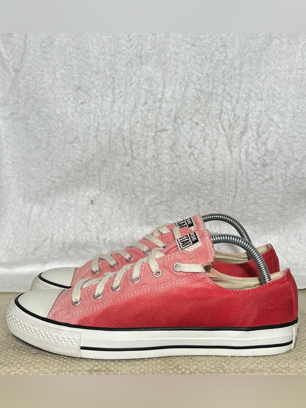 Converse Unisex Coral All Stars Classic Low Top Sneakers Shoes SZ M 8 W 10 - Picture 2 of 11